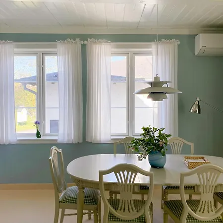Apartman Former Vicarage On Nyord Close To The Sea Stege