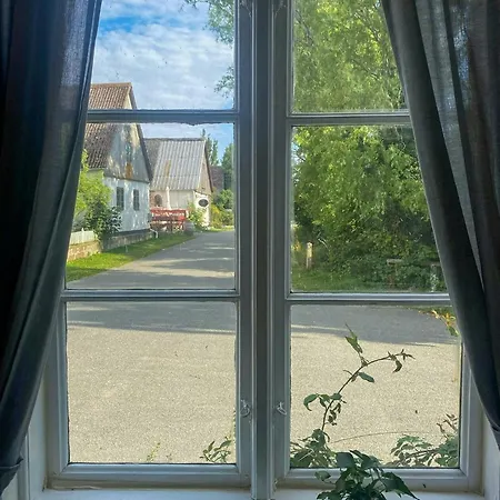 Lejlighed Former Vicarage On Nyord Close To The Sea Stege
